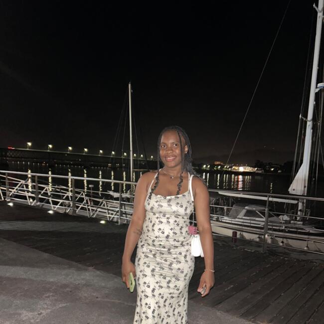 Babysitting job in Viana do Castelo: Emilayne