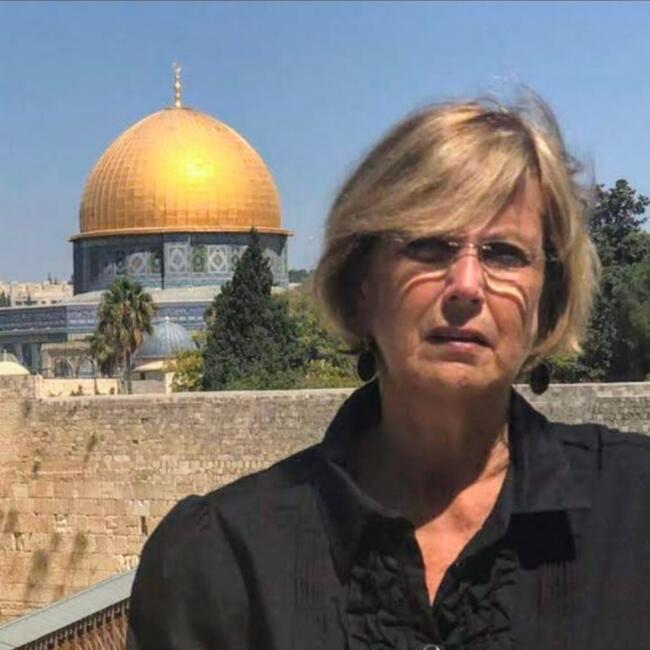 Nanny in Tzur Yitzhak: אלה