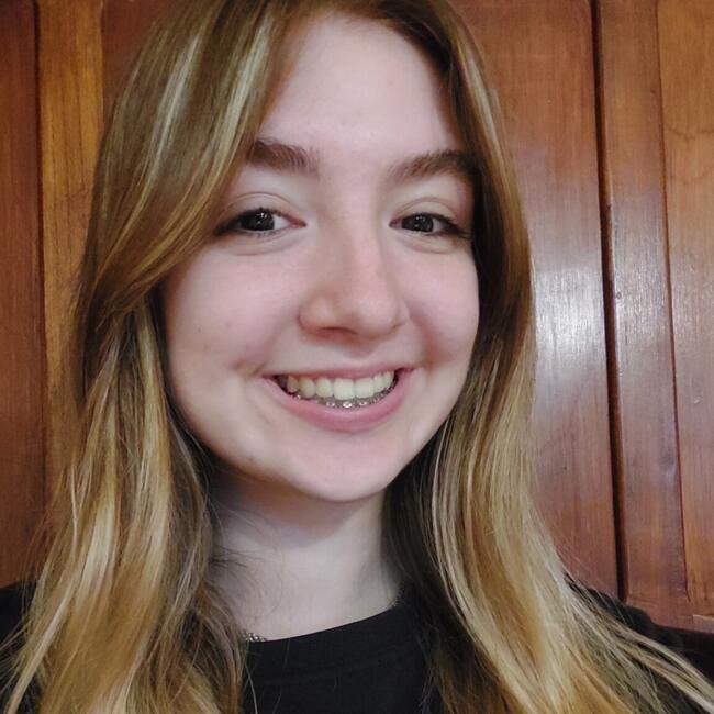 Babysitter in Montevideo: Oriana