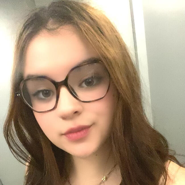 Babysitter in Airvault: Manon