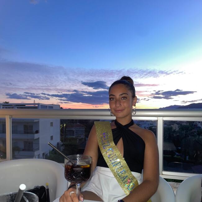 Canguro en Benidorm: Andrea