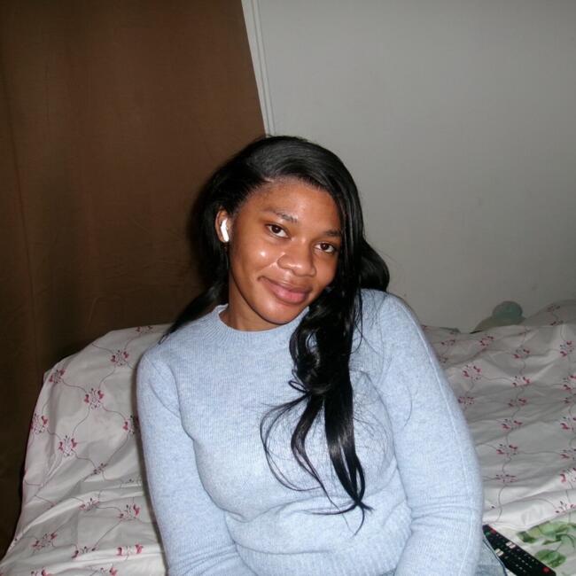 Babysitter in The Bronx: Farida