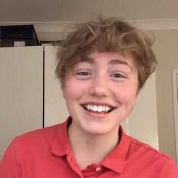 Babysitter in Metropolitan Borough of Wirral: Beau