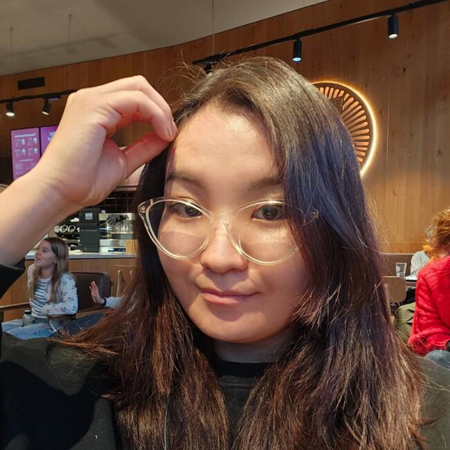 Babysitter in Cologny: Maral