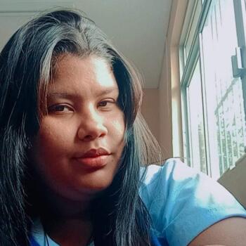 Babysitter in Ananindeua: Jullyene