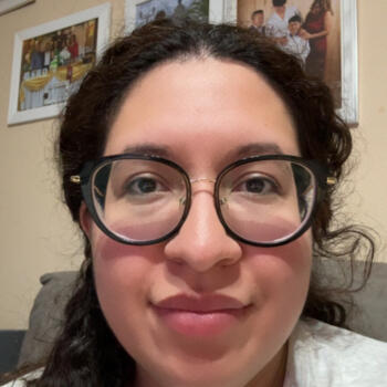 Canguro en Valladolid: Angélica Robles Ramírez