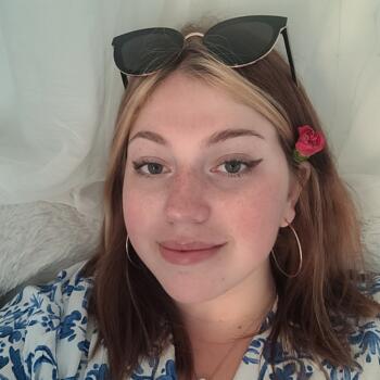 Babysitter in Angers: Alicia