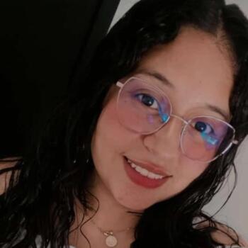 Niñera en Santiago de Compostela: Alexandra