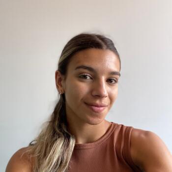 Babysitter in Navegantes: Raissa