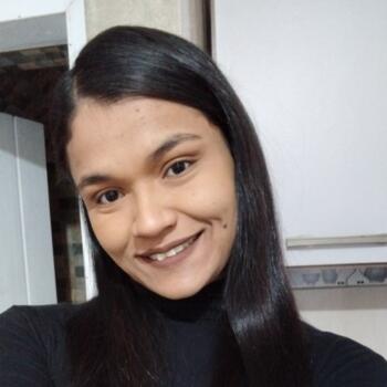 Babá em Itajaí: Juliane