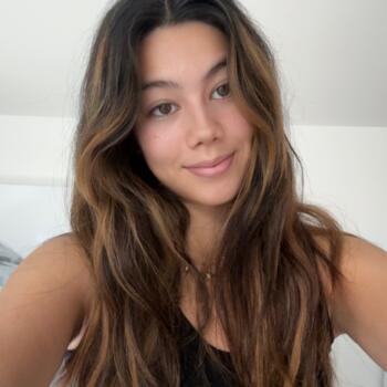 Babysitter in Bordeaux: Eline