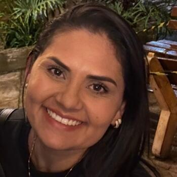 Babá em São Leopoldo: Crislaine Miranda