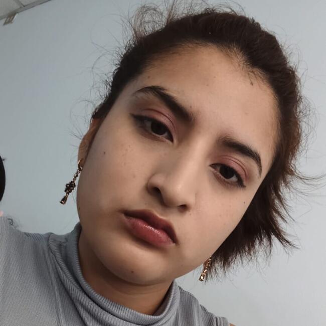 Babysitter in José Leonardo Ortiz: Gladys