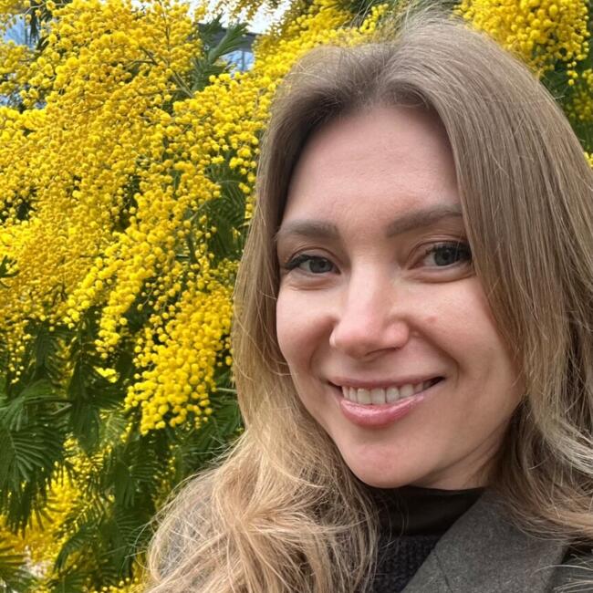 Babysitting job in Villa Cortese: Mariia