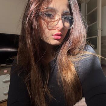 Babysitter in Budapest: Cintia