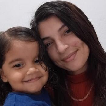 Babysitter in Parnamirim: Maria