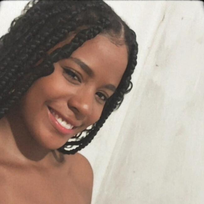 Babá em Salvador: Mayara