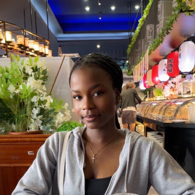 Babysitter in La Courneuve: Andrea