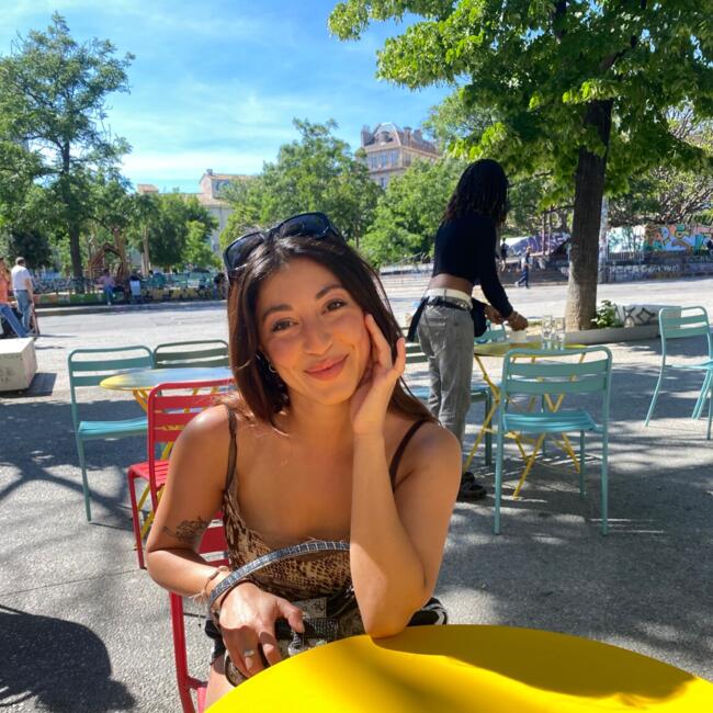 Babysitter in Lyon: Amelie
