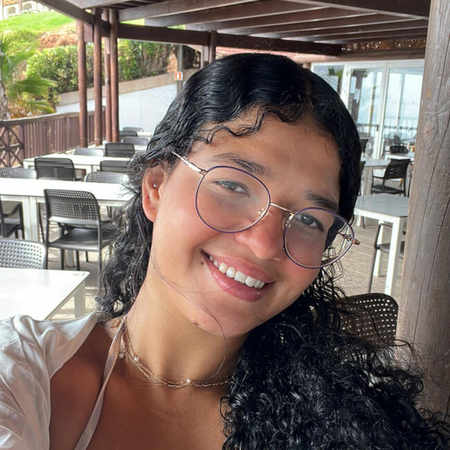 Babysitter in Guimarães: Natalia