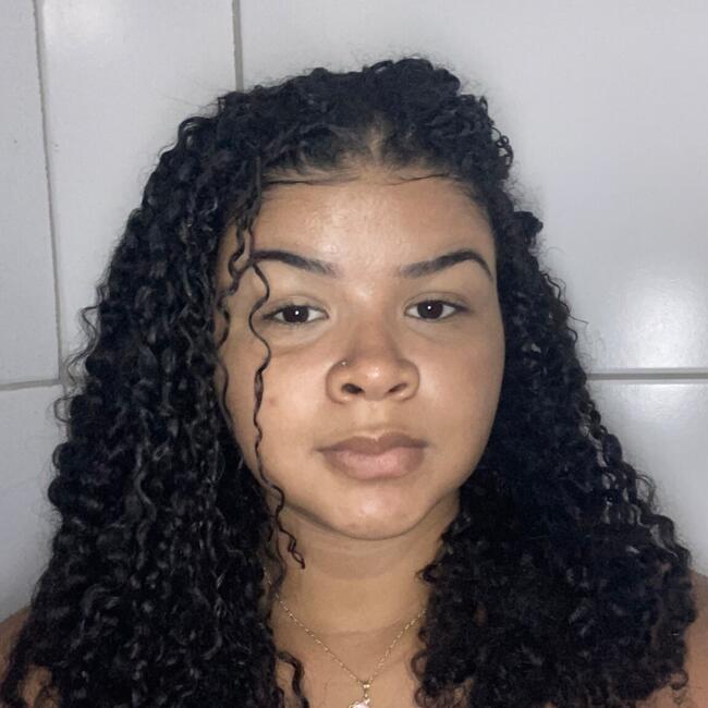 Babysitter in Maceió: Tainá
