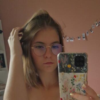 Babysitter in Moyvillers: Ninon