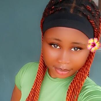 Nanny in Luxembourg: Damola