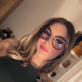 Babysitter in Poissy: Helena