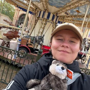 Babysitter in Les Andelys: Lea