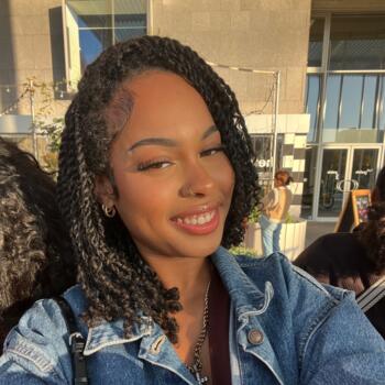 Babysitter in Kortrijk: Jade