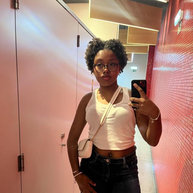 Babysitter em Amadora: Daniela