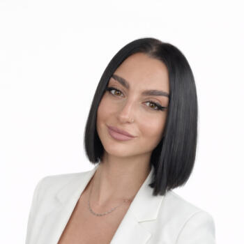 Babysitter in Kallithéa (Αττική): Πενη