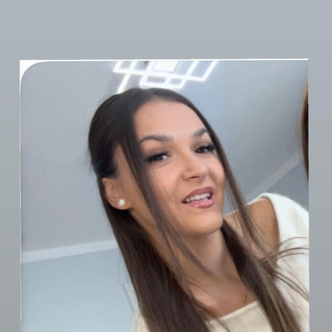 Babysitter in Sibiu: Adina Maria