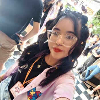 Babysitter in Luque: Victoria