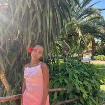 Babysitter in Vannes: Marwa