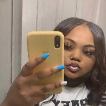 Babysitter in Chicago: Shanyra