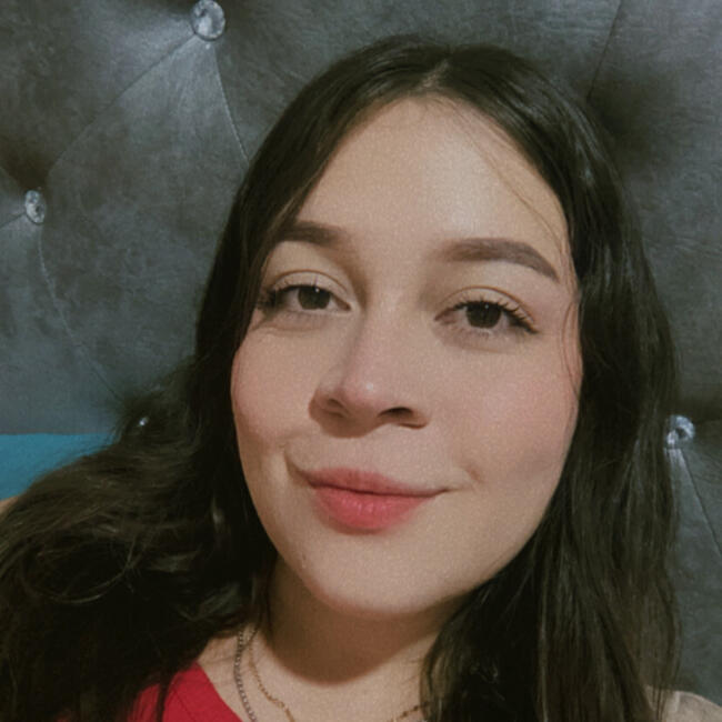 Babysitter in Asnières-sur-Seine: Laura