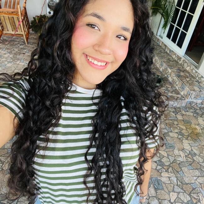 Babysitter in Panama City: Sharon