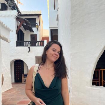 Babysitter in Carlet: Esther