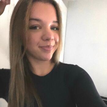 Babysitter in Stockerau: Nora