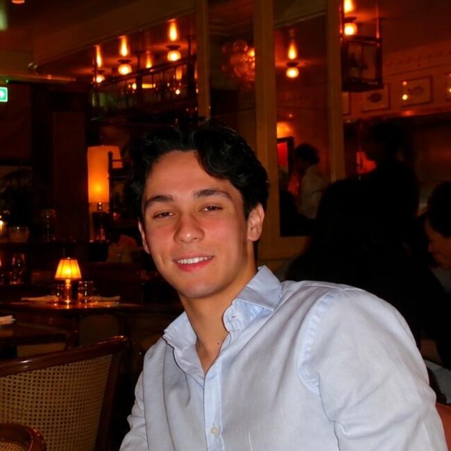 Babysitter in London: Augustin