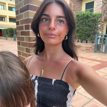 Babysitter in Lisbon: Leonor
