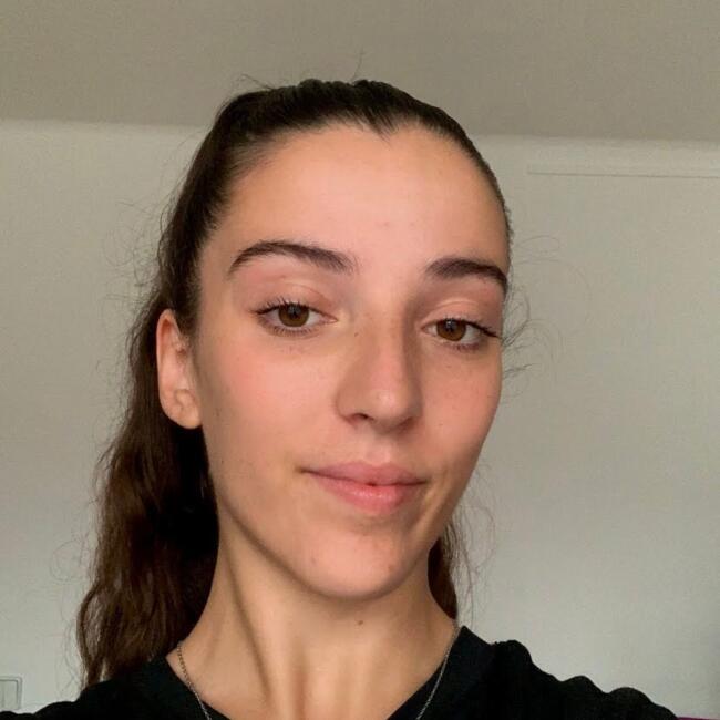 Canguro en Olot: Ingrid