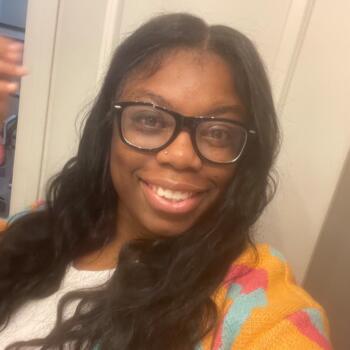 Babysitter in Louisville: Destiny