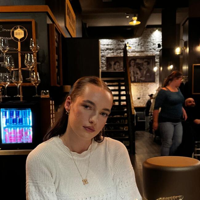 Babysitter in Meißen: Jessy