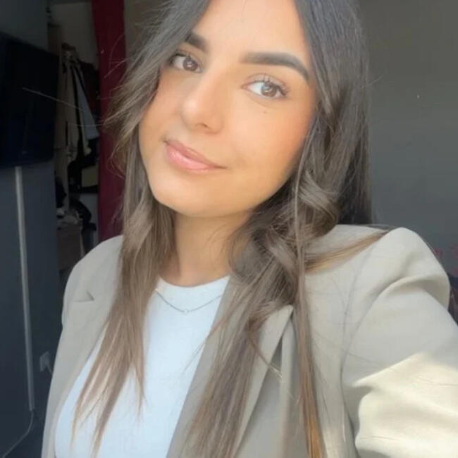 Babysitter in Saint-Benoît-sur-Loire: Andréa