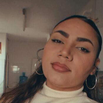 Babysitter in Queluz: Glenda