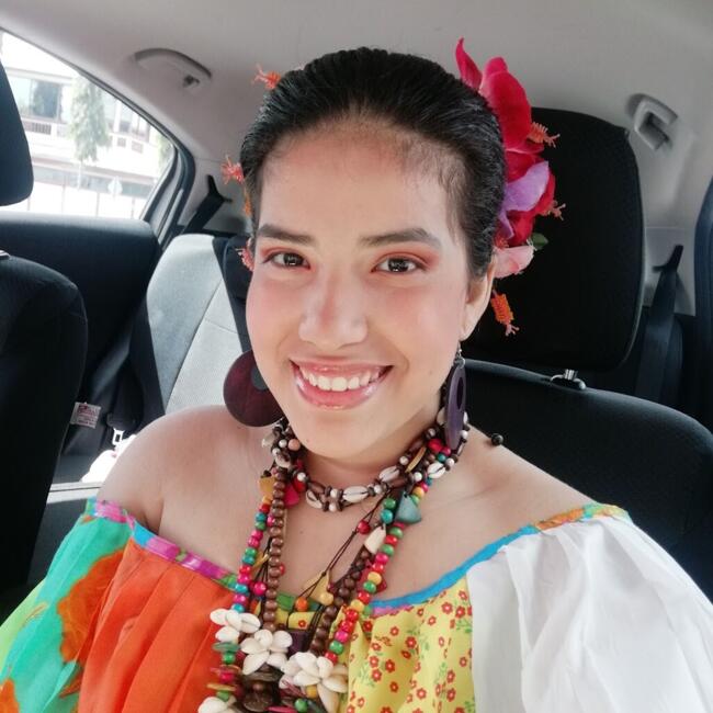 Niñera en Panamá: Isabella