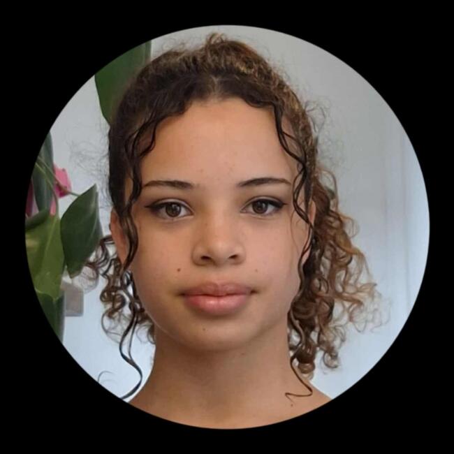 Babysitter in Hastings: Naomi