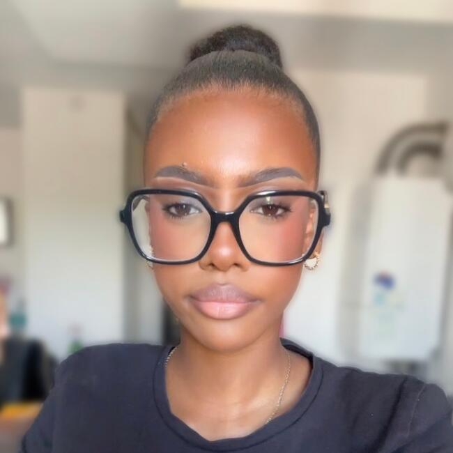 Babysitter in Villeurbanne: Diane